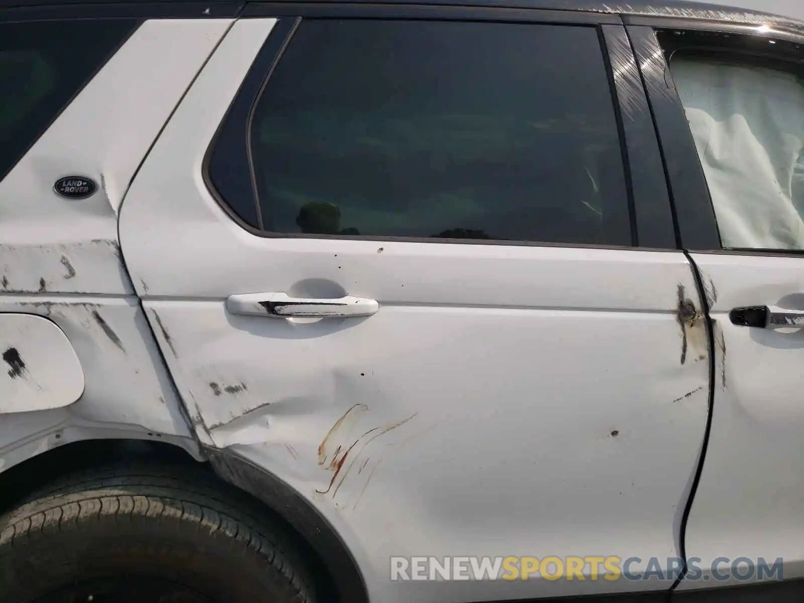 6 Photograph of a damaged car SALCK2FX0LH836204 LAND ROVER DISCOVERY 2020