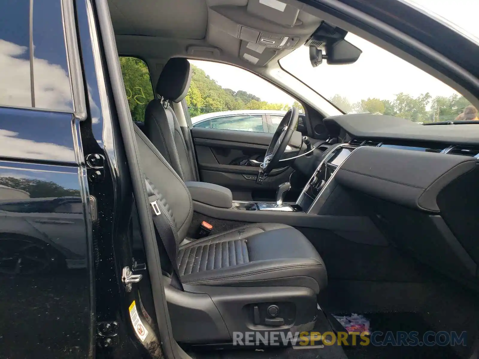 5 Photograph of a damaged car SALCK2FX1LH852816 LAND ROVER DISCOVERY 2020