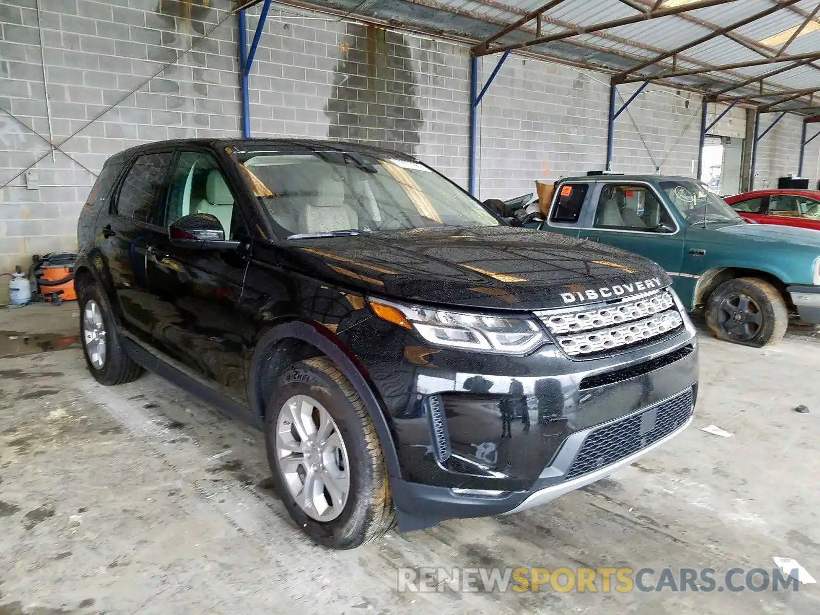 1 Photograph of a damaged car SALCK2FX3LH843258 LAND ROVER DISCOVERY 2020