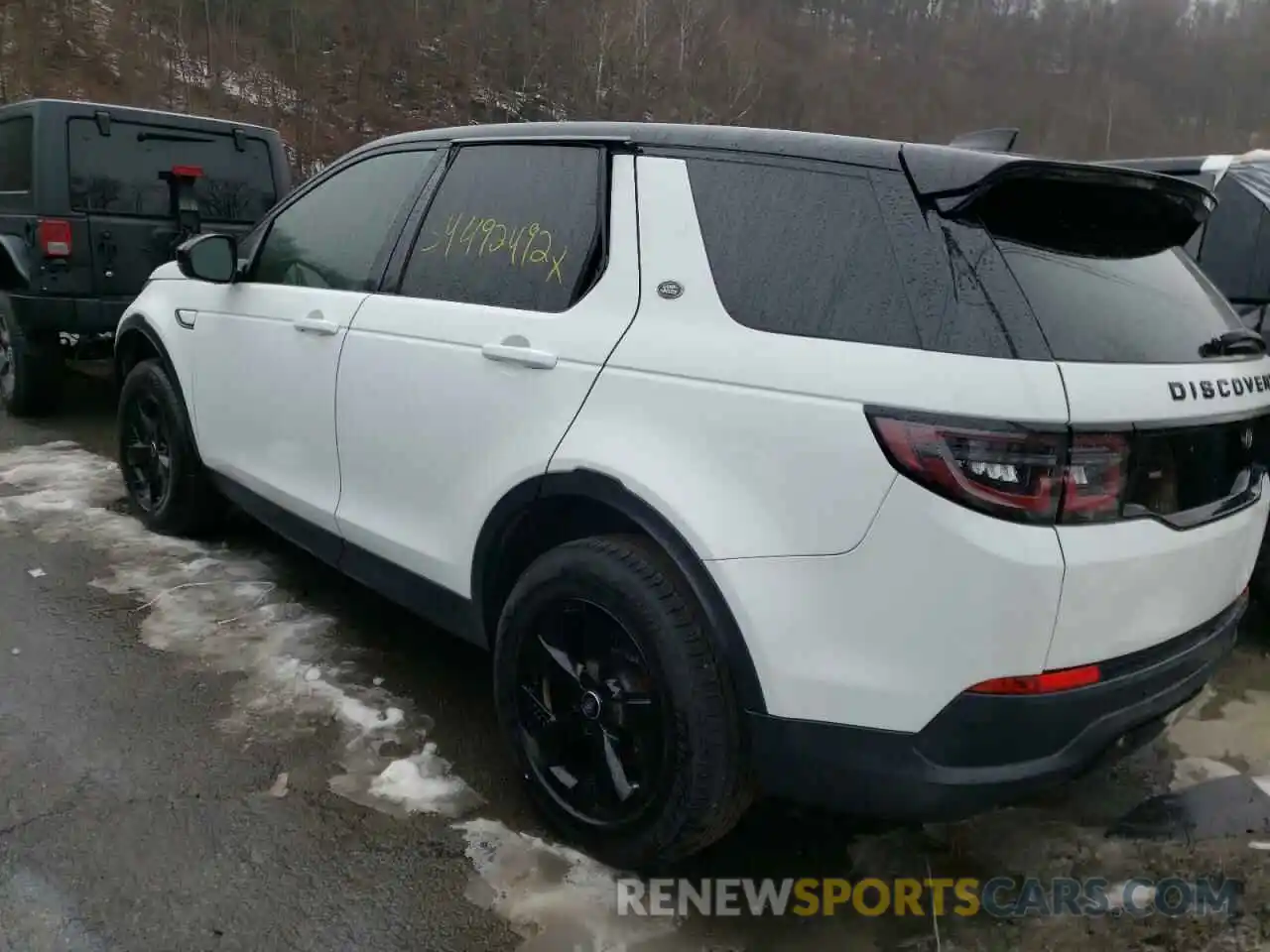 3 Photograph of a damaged car SALCK2FX4LH834665 LAND ROVER DISCOVERY 2020