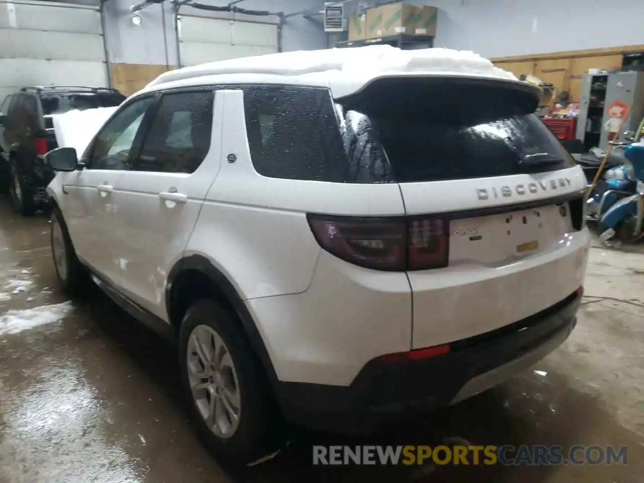 3 Photograph of a damaged car SALCK2FX4LH870081 LAND ROVER DISCOVERY 2020