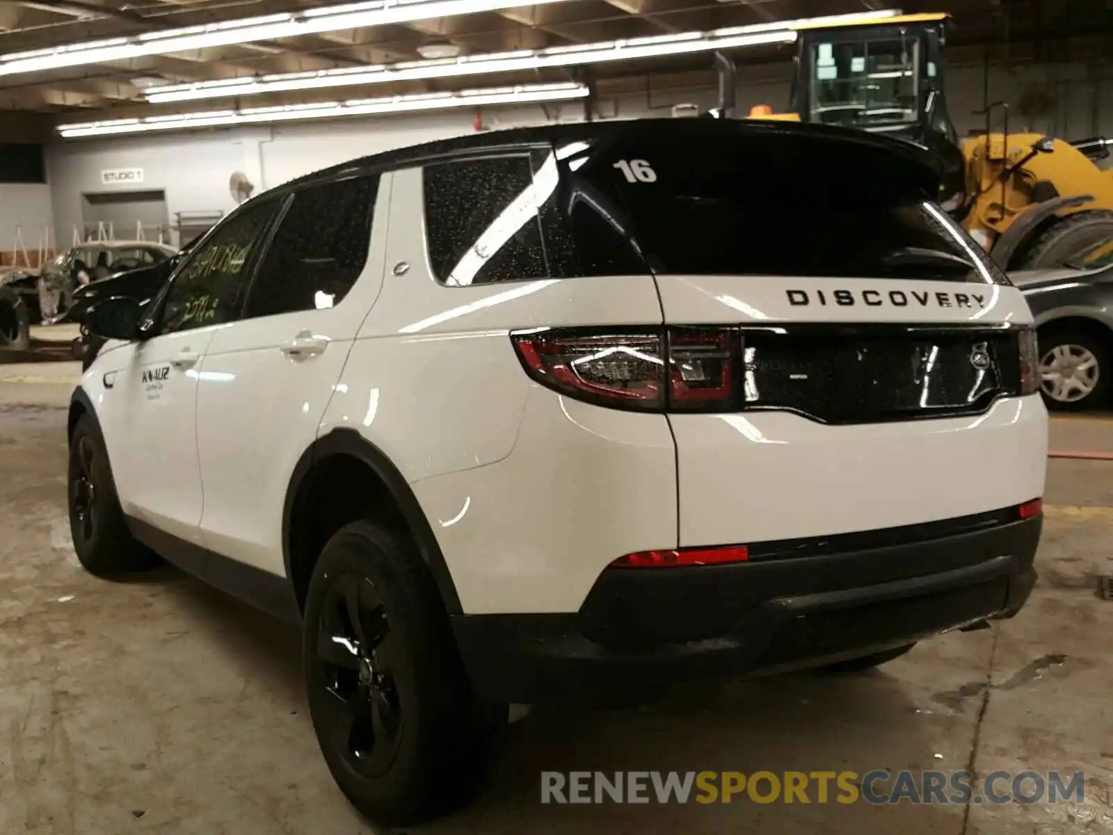 3 Photograph of a damaged car SALCK2FX5LH845657 LAND ROVER DISCOVERY 2020