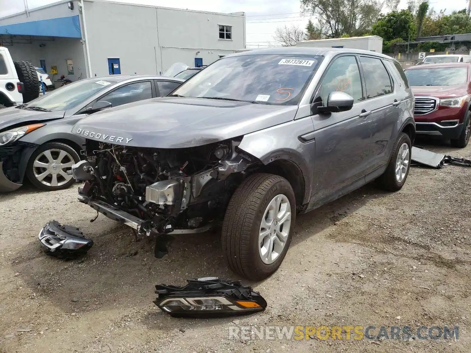 2 Photograph of a damaged car SALCK2FX5LH861938 LAND ROVER DISCOVERY 2020