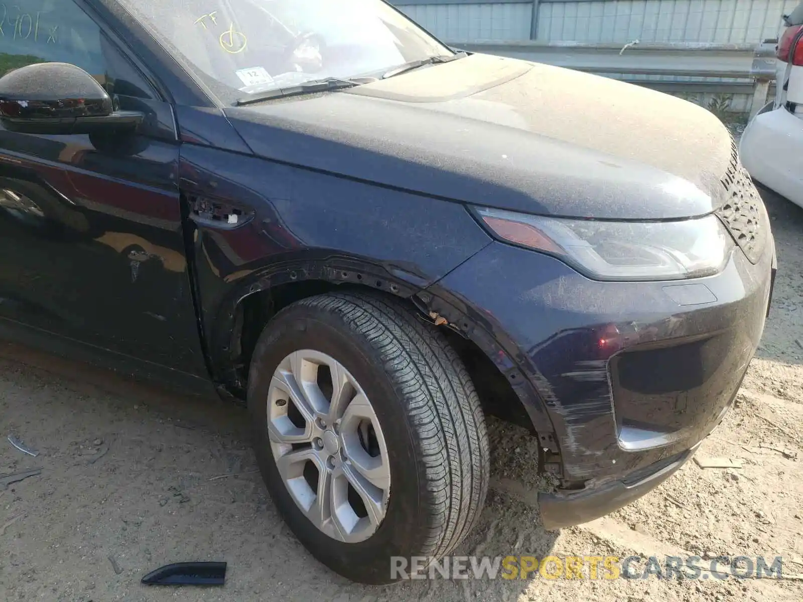 9 Photograph of a damaged car SALCK2FX6LH838491 LAND ROVER DISCOVERY 2020