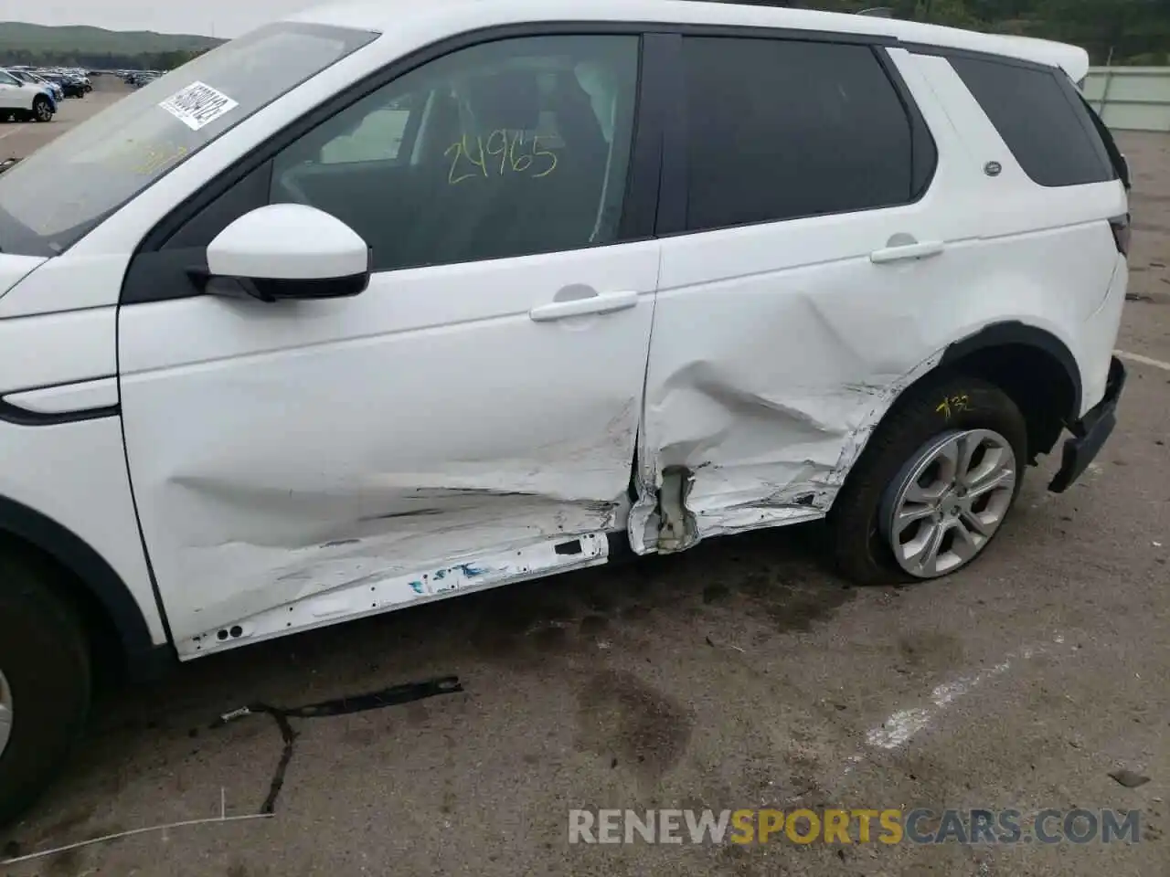 9 Photograph of a damaged car SALCK2FX6LH853587 LAND ROVER DISCOVERY 2020