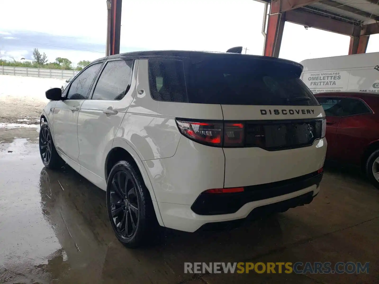 3 Photograph of a damaged car SALCL2FX0LH880622 LAND ROVER DISCOVERY 2020