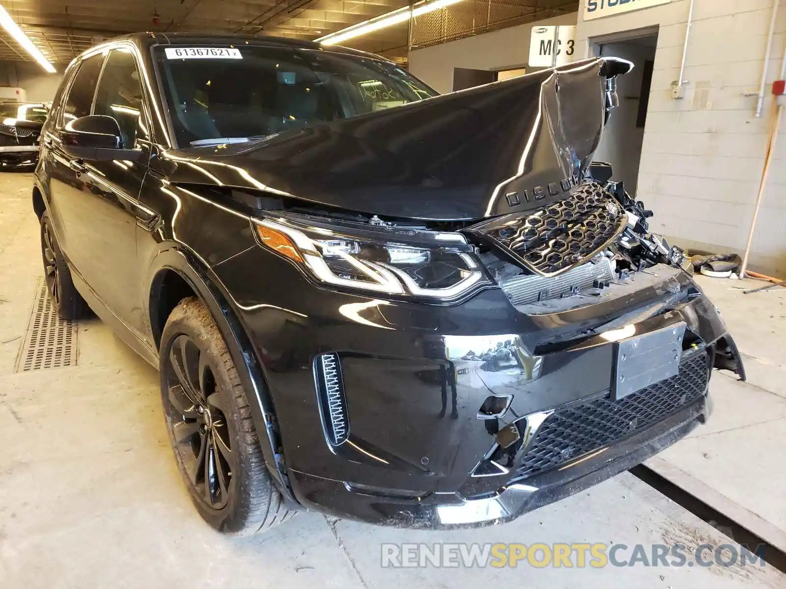 1 Photograph of a damaged car SALCL2FX3LH839224 LAND ROVER DISCOVERY 2020