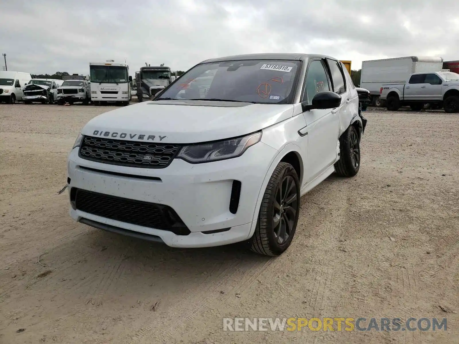 2 Photograph of a damaged car SALCL2FX4LH862429 LAND ROVER DISCOVERY 2020