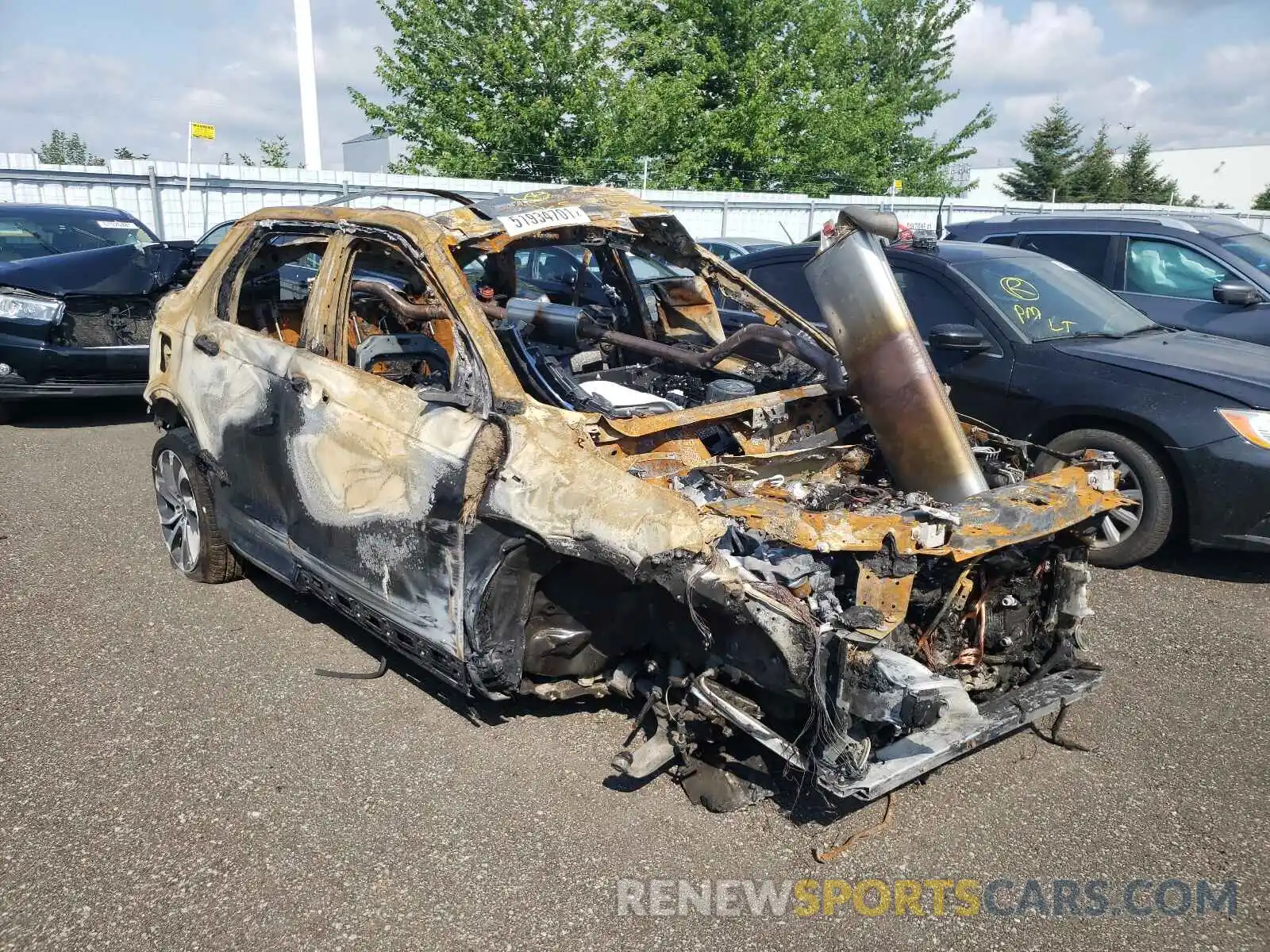 1 Photograph of a damaged car SALCL2FX6LH879894 LAND ROVER DISCOVERY 2020