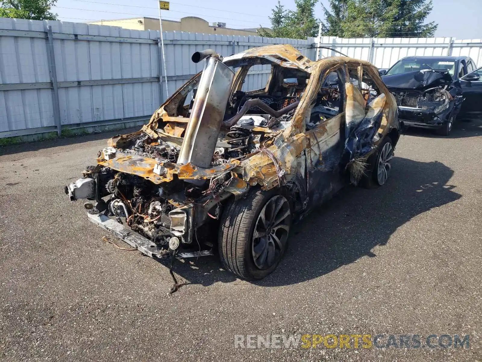 2 Photograph of a damaged car SALCL2FX6LH879894 LAND ROVER DISCOVERY 2020