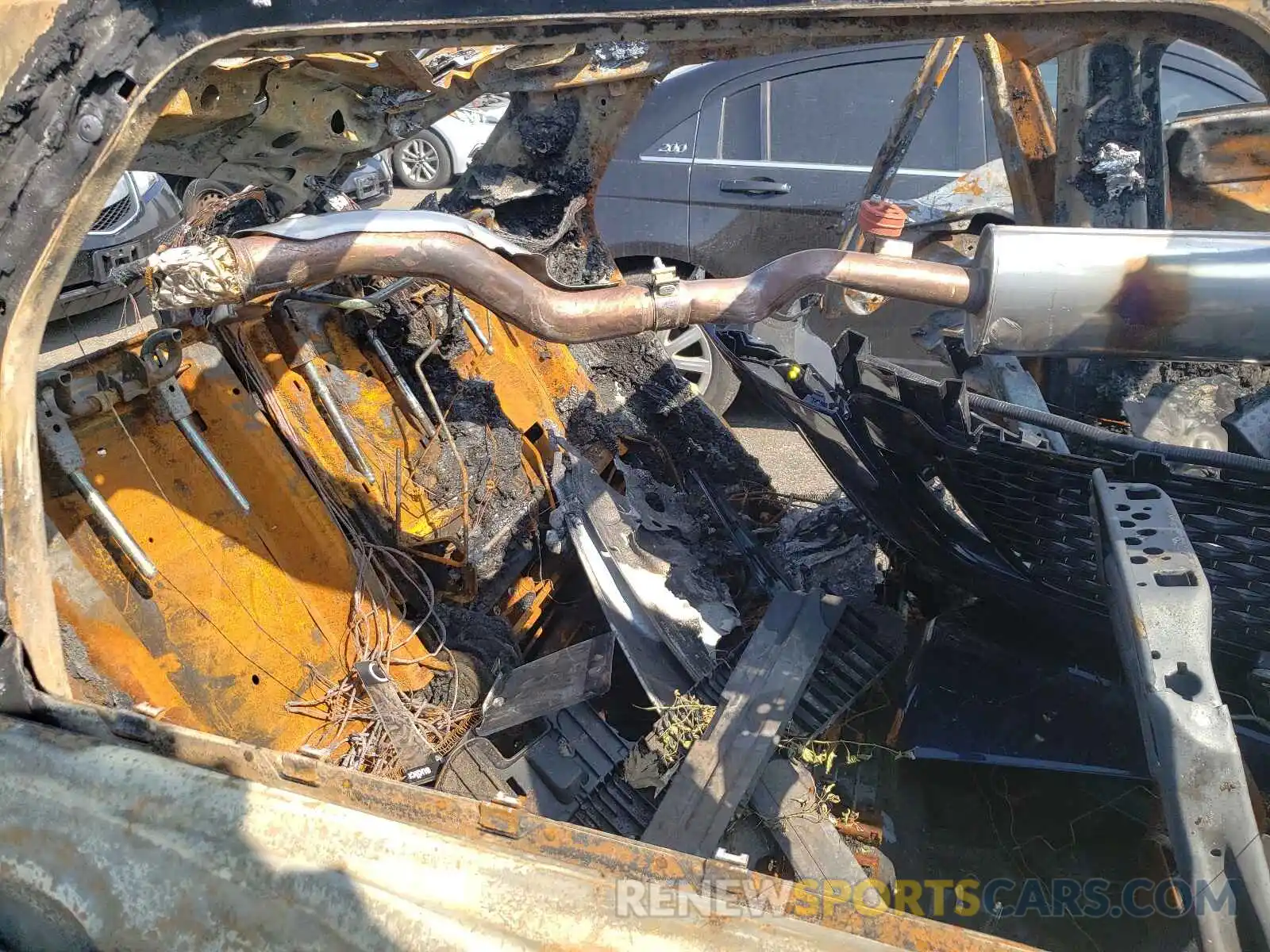 6 Photograph of a damaged car SALCL2FX6LH879894 LAND ROVER DISCOVERY 2020