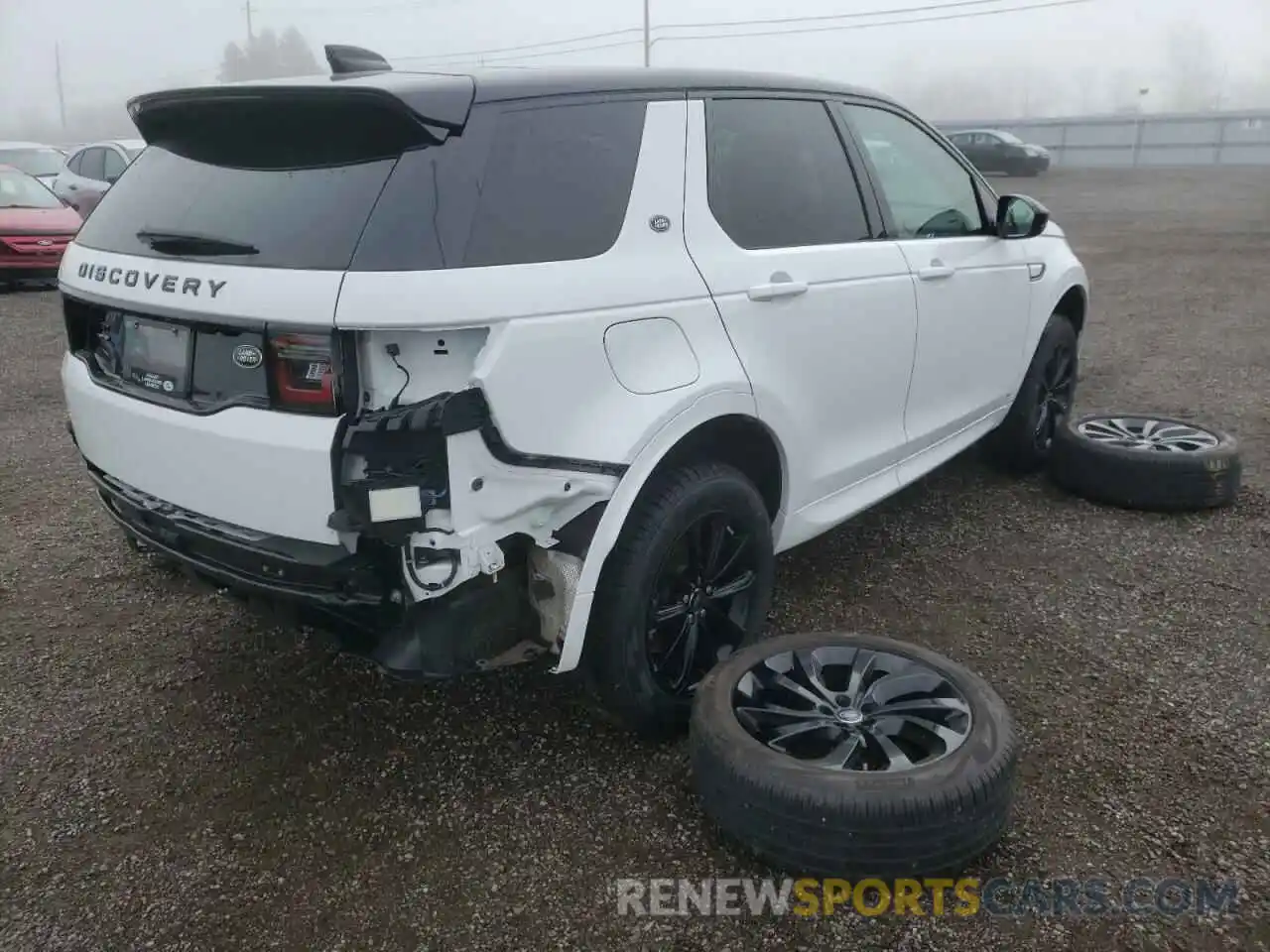 4 Photograph of a damaged car SALCL2FXXLH881230 LAND ROVER DISCOVERY 2020