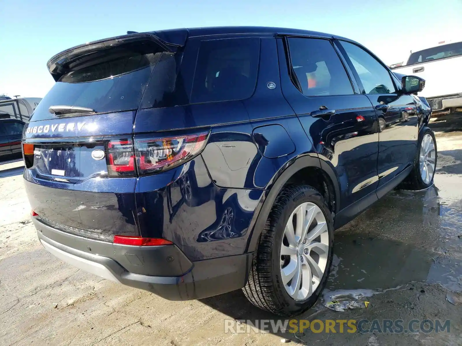 4 Photograph of a damaged car SALCP2FX4LH848471 LAND ROVER DISCOVERY 2020