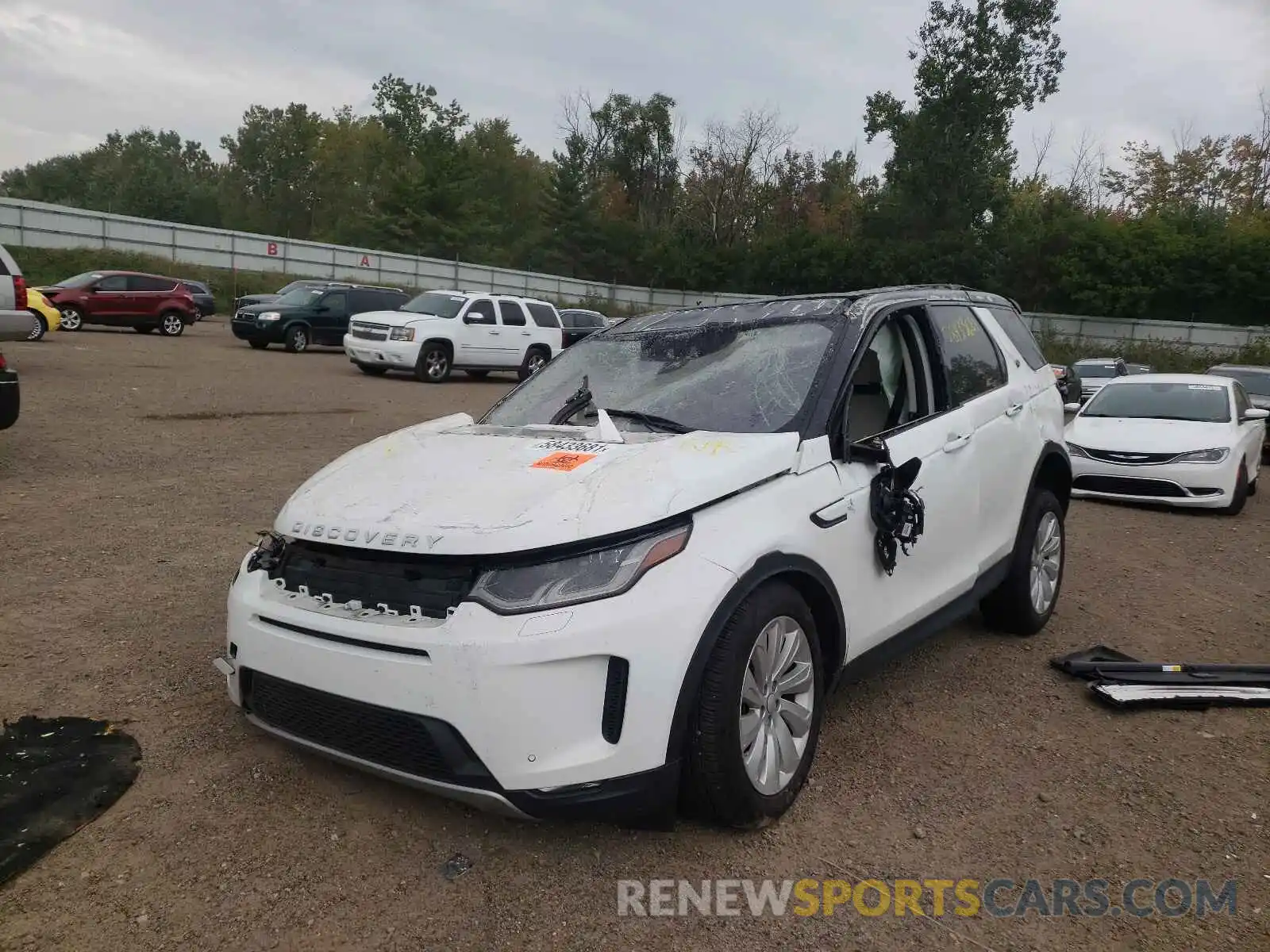 2 Photograph of a damaged car SALCP2FX4LH865545 LAND ROVER DISCOVERY 2020