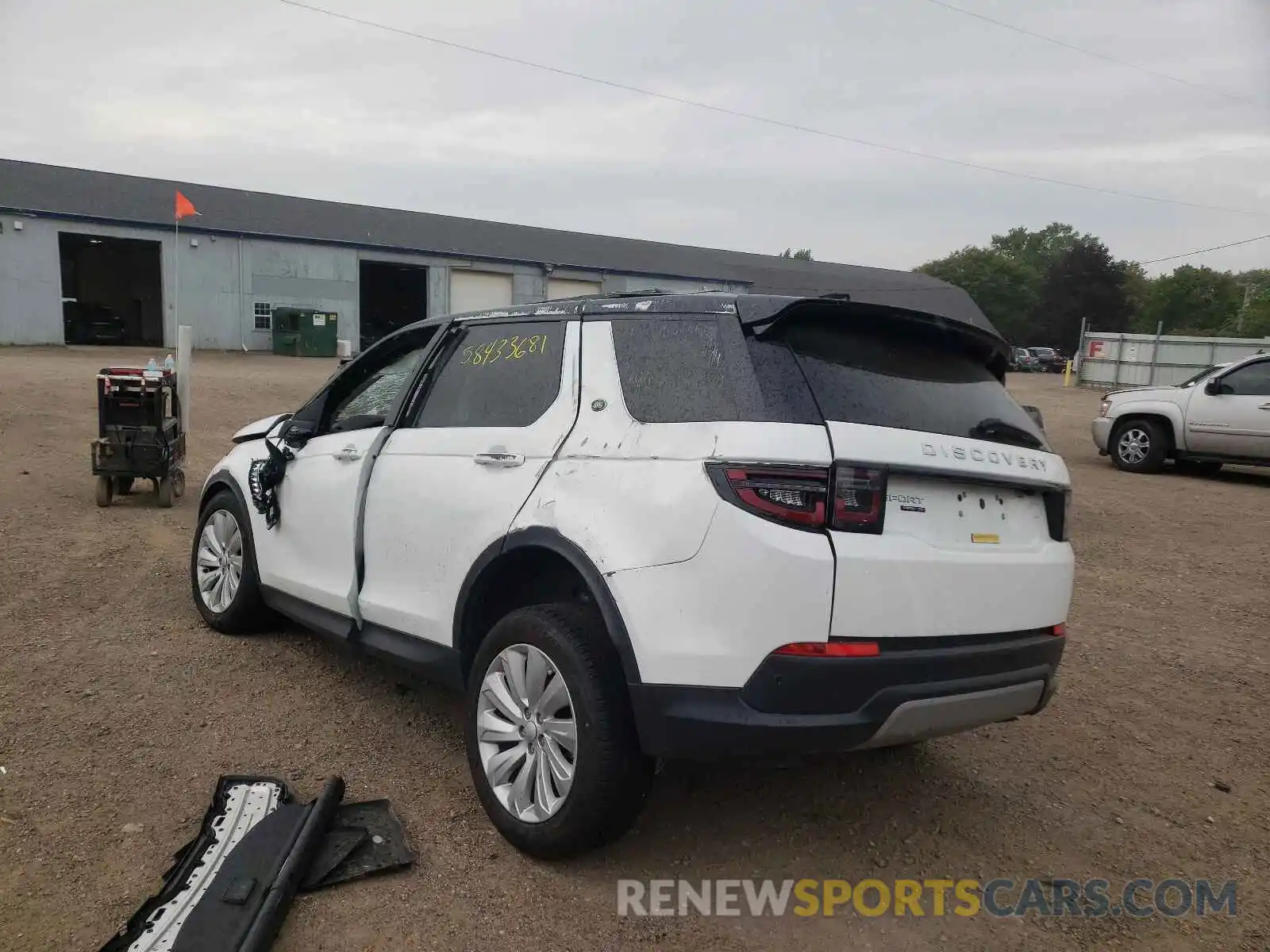 3 Photograph of a damaged car SALCP2FX4LH865545 LAND ROVER DISCOVERY 2020