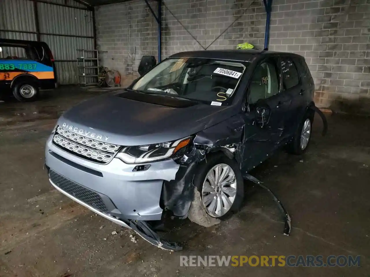 2 Photograph of a damaged car SALCP2FX9LH862477 LAND ROVER DISCOVERY 2020