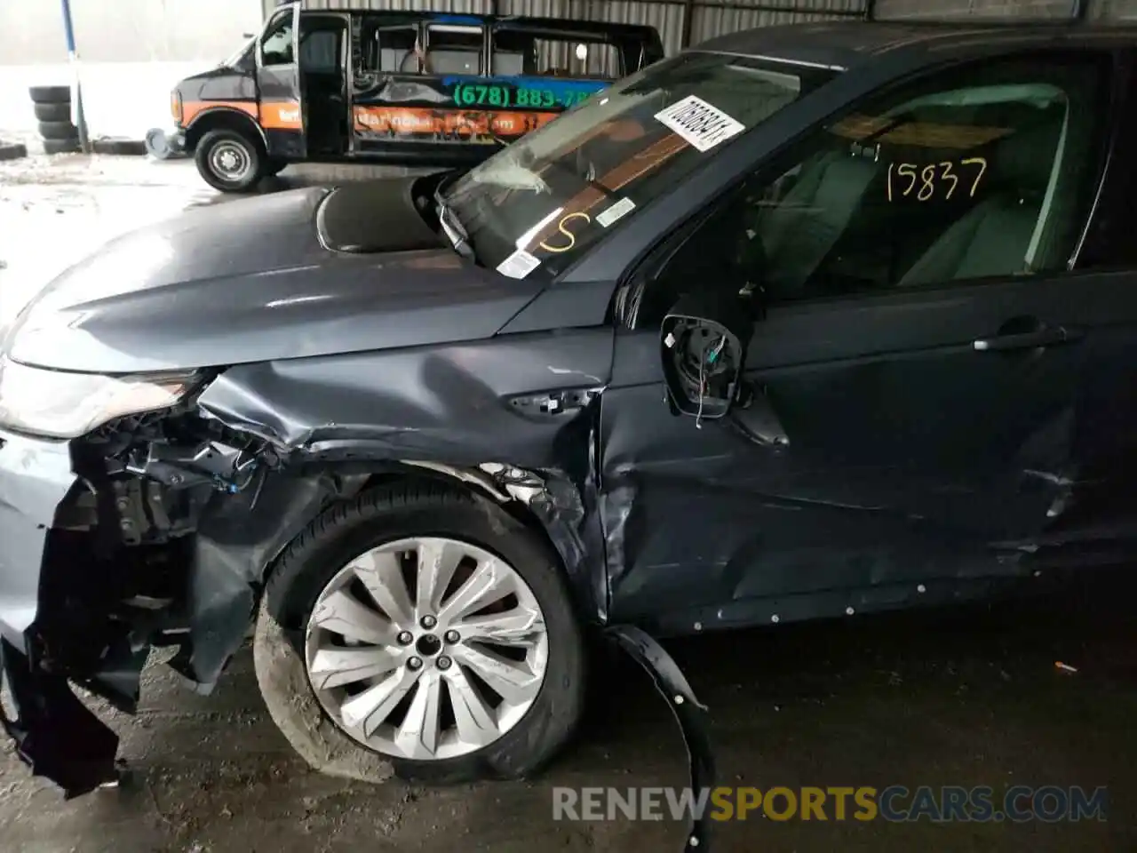 9 Photograph of a damaged car SALCP2FX9LH862477 LAND ROVER DISCOVERY 2020