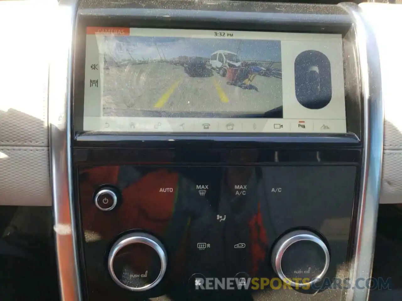 9 Photograph of a damaged car SALCT2FX0LH844378 LAND ROVER DISCOVERY 2020