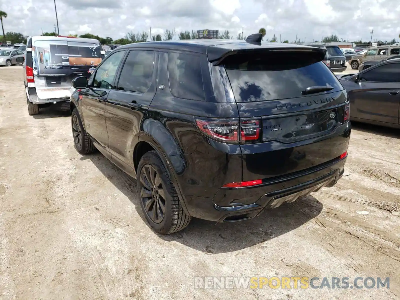 3 Photograph of a damaged car SALCT2FX2LH862008 LAND ROVER DISCOVERY 2020