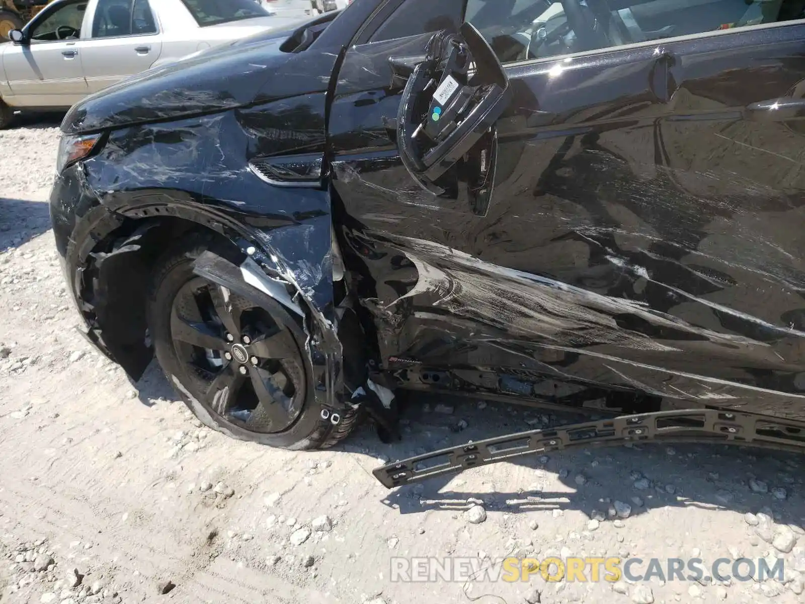 9 Photograph of a damaged car SALCT2FX4LH860485 LAND ROVER DISCOVERY 2020