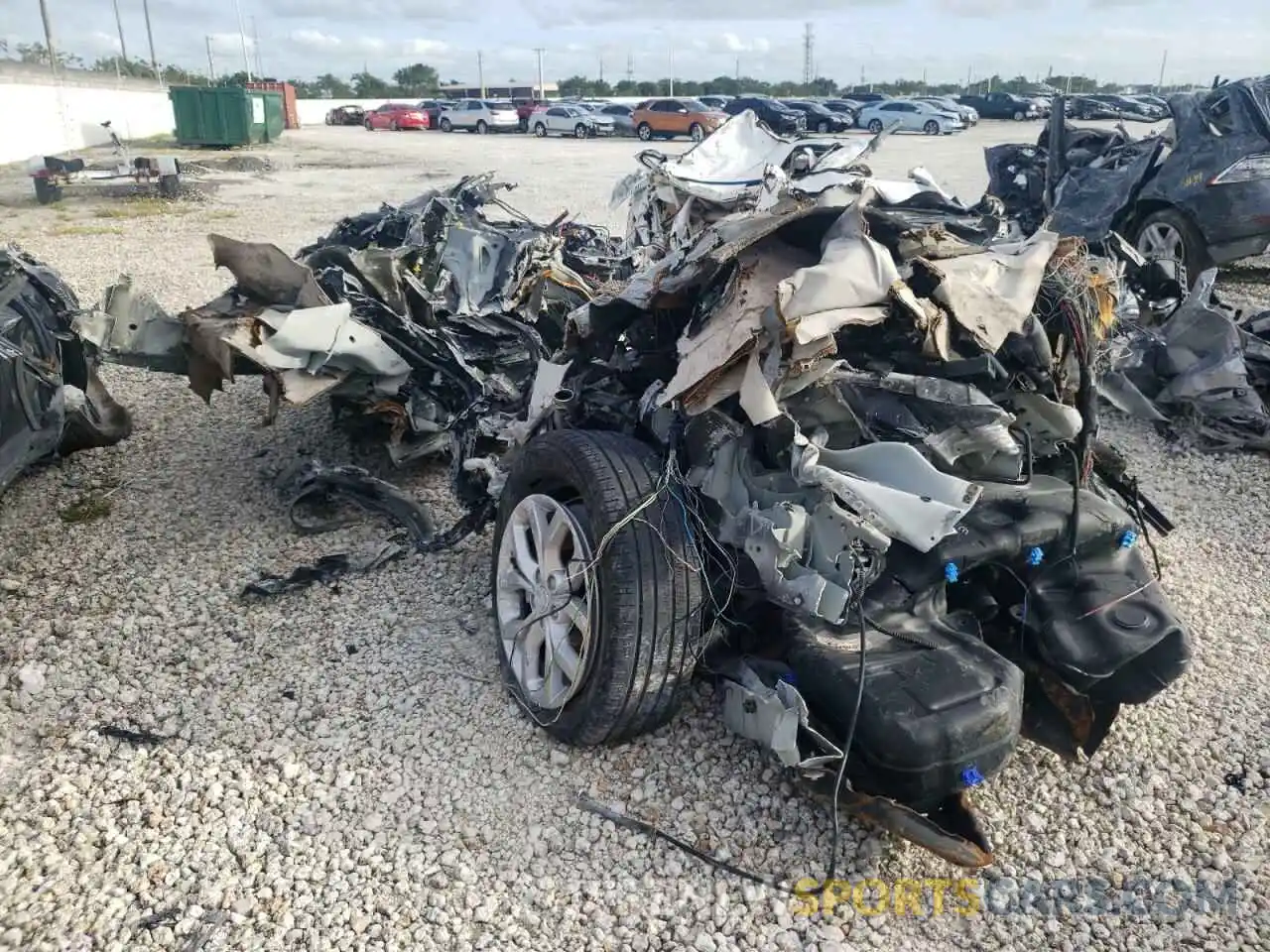 3 Photograph of a damaged car SALRG2RV0L2421277 LAND ROVER DISCOVERY 2020