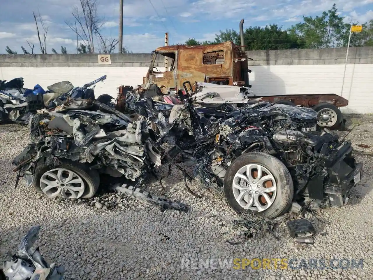 5 Photograph of a damaged car SALRG2RV0L2421277 LAND ROVER DISCOVERY 2020