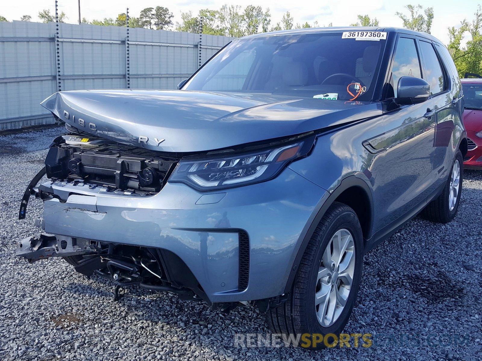 2 Photograph of a damaged car SALRG2RV0L2422624 LAND ROVER DISCOVERY 2020
