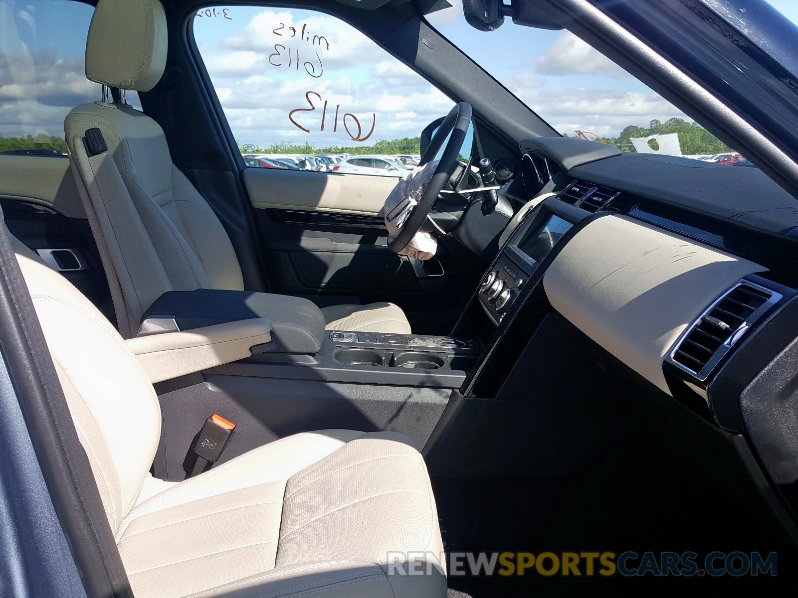 5 Photograph of a damaged car SALRG2RV0L2422624 LAND ROVER DISCOVERY 2020