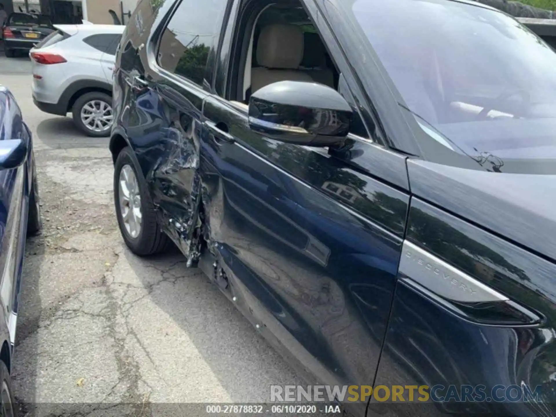 4 Photograph of a damaged car SALRG2RV0L2423157 LAND ROVER DISCOVERY 2020