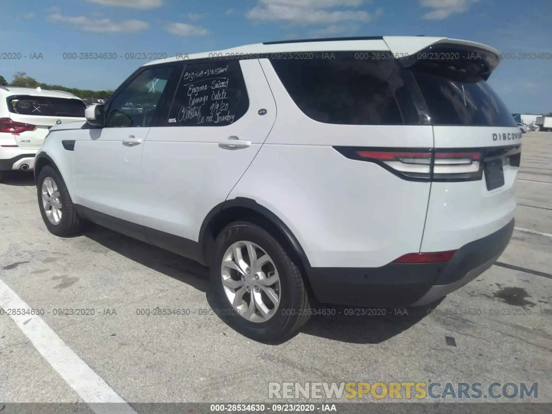 3 Photograph of a damaged car SALRG2RV0L2428407 LAND ROVER DISCOVERY 2020