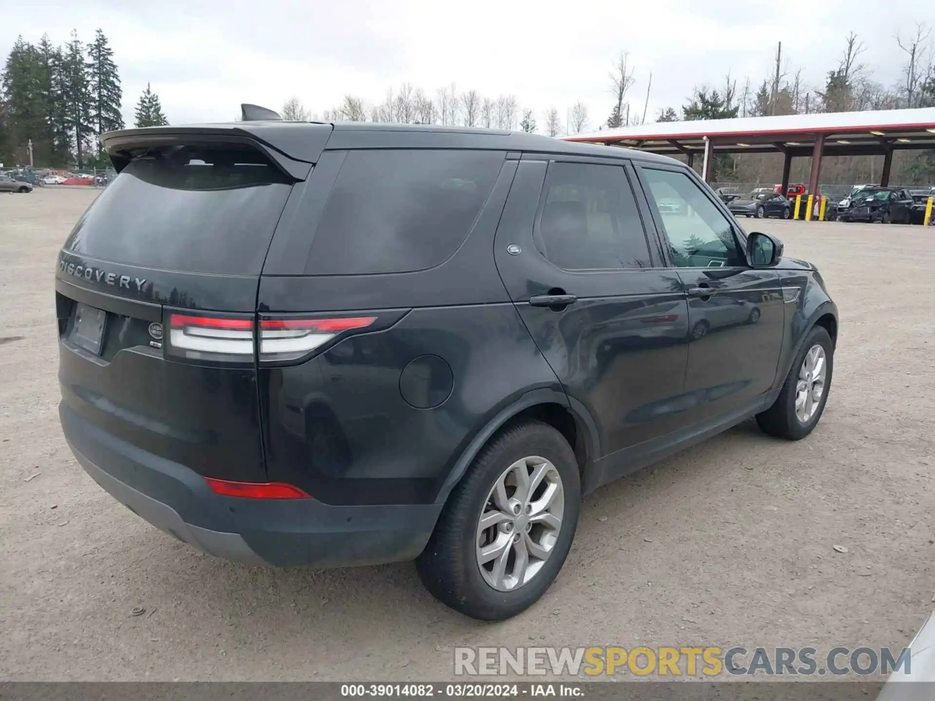 4 Photograph of a damaged car SALRG2RV0L2428469 LAND ROVER DISCOVERY 2020