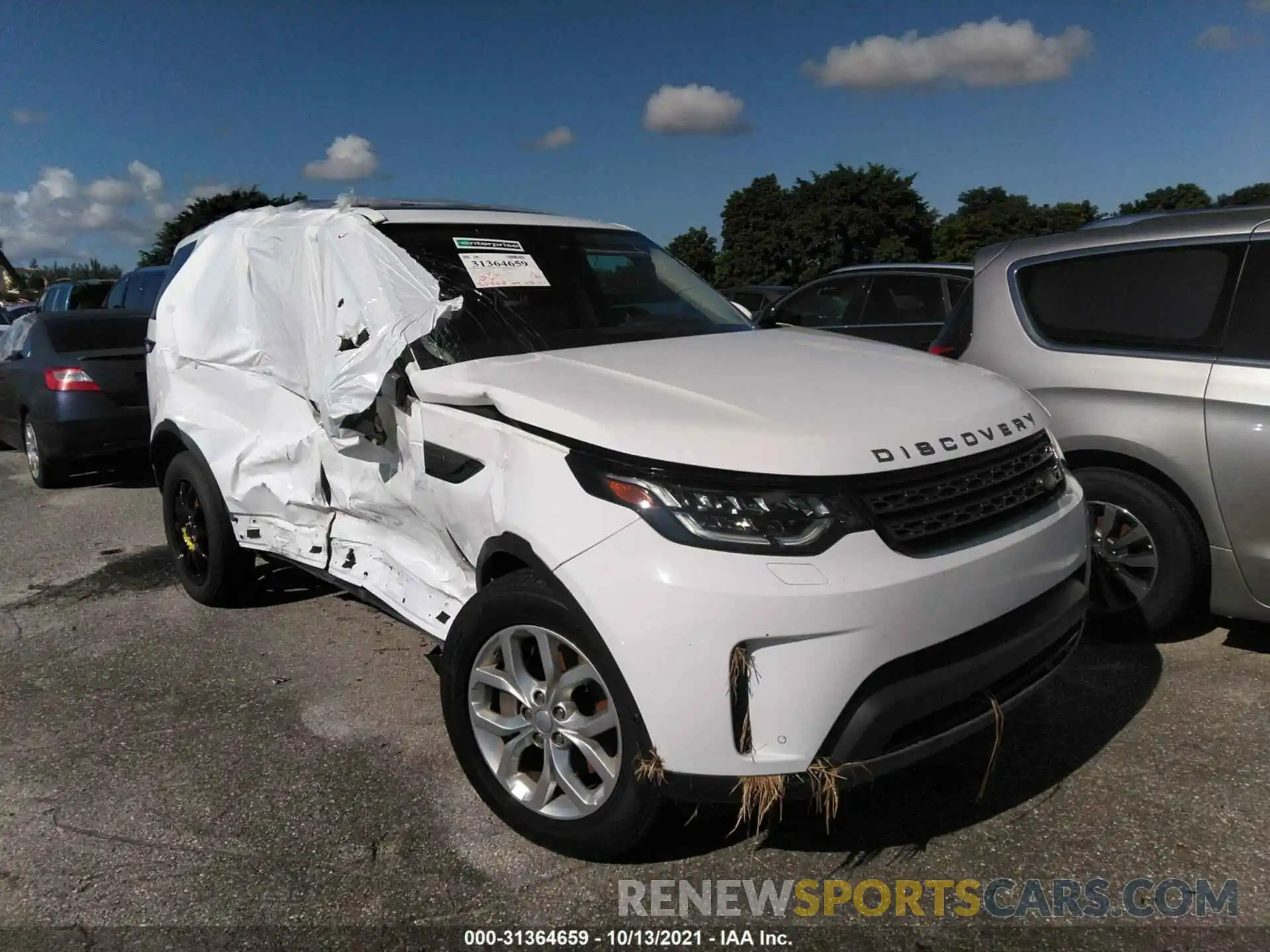 1 Photograph of a damaged car SALRG2RV1L2422115 LAND ROVER DISCOVERY 2020