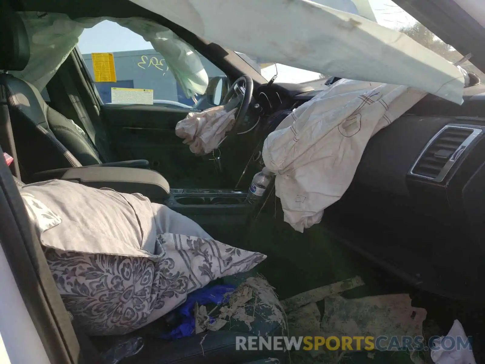 5 Photograph of a damaged car SALRG2RV1L2428058 LAND ROVER DISCOVERY 2020