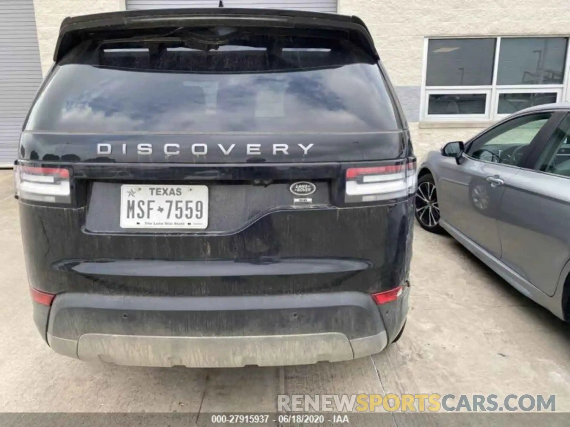 3 Photograph of a damaged car SALRG2RV2L2424861 LAND ROVER DISCOVERY 2020