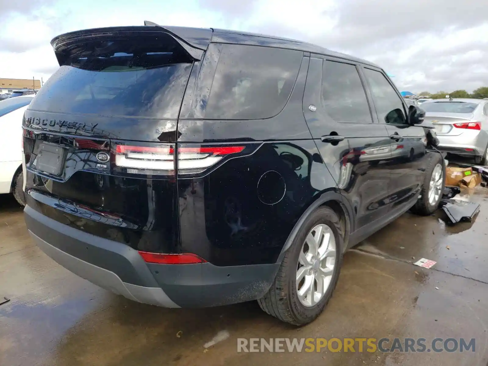 4 Photograph of a damaged car SALRG2RV2L2427808 LAND ROVER DISCOVERY 2020