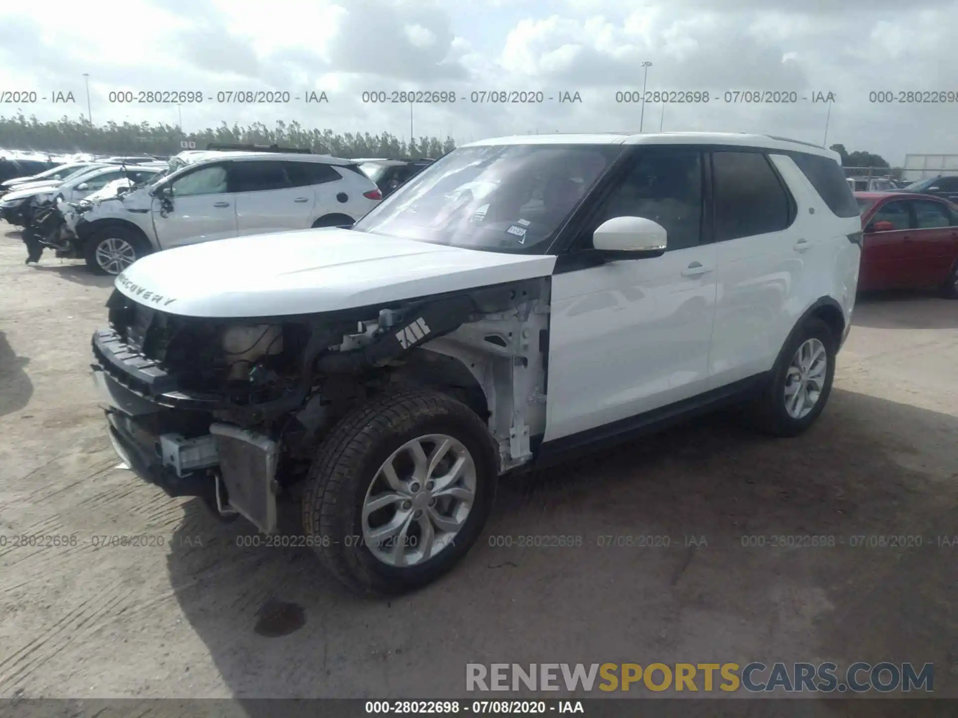2 Photograph of a damaged car SALRG2RV3L2426232 LAND ROVER DISCOVERY 2020