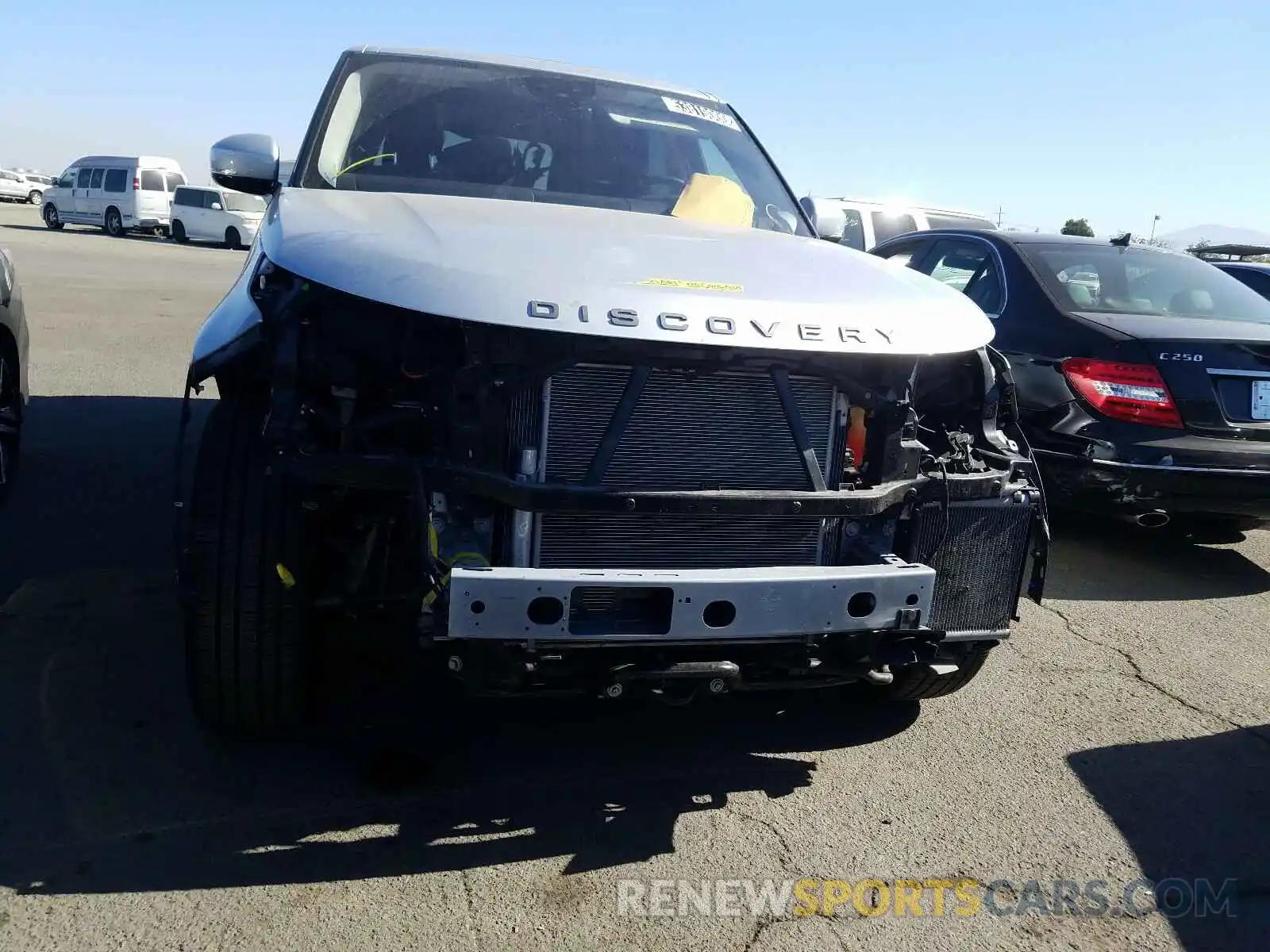 9 Photograph of a damaged car SALRG2RV3L2430054 LAND ROVER DISCOVERY 2020