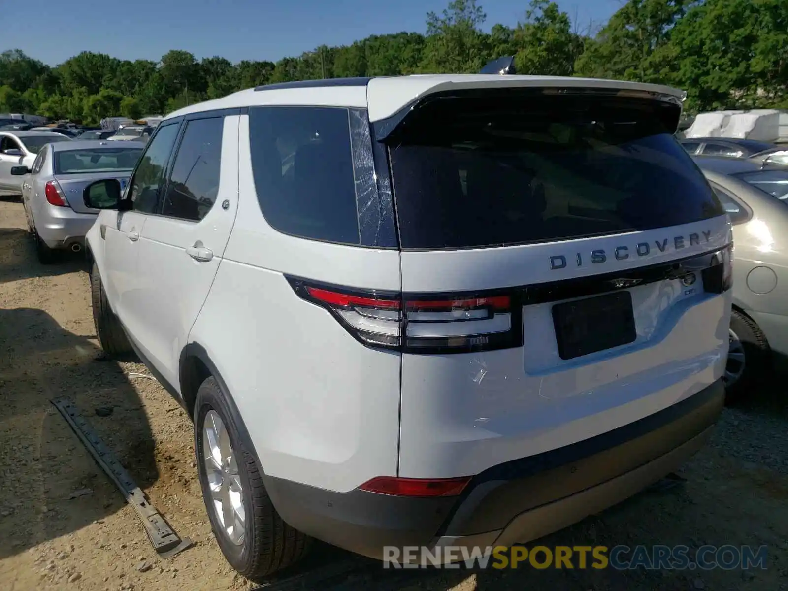 3 Photograph of a damaged car SALRG2RV3L2430345 LAND ROVER DISCOVERY 2020