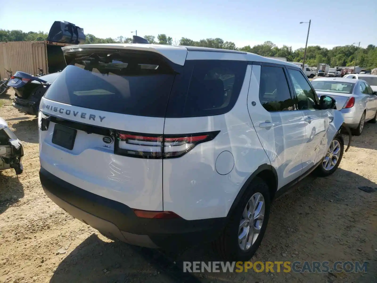 4 Photograph of a damaged car SALRG2RV3L2430345 LAND ROVER DISCOVERY 2020