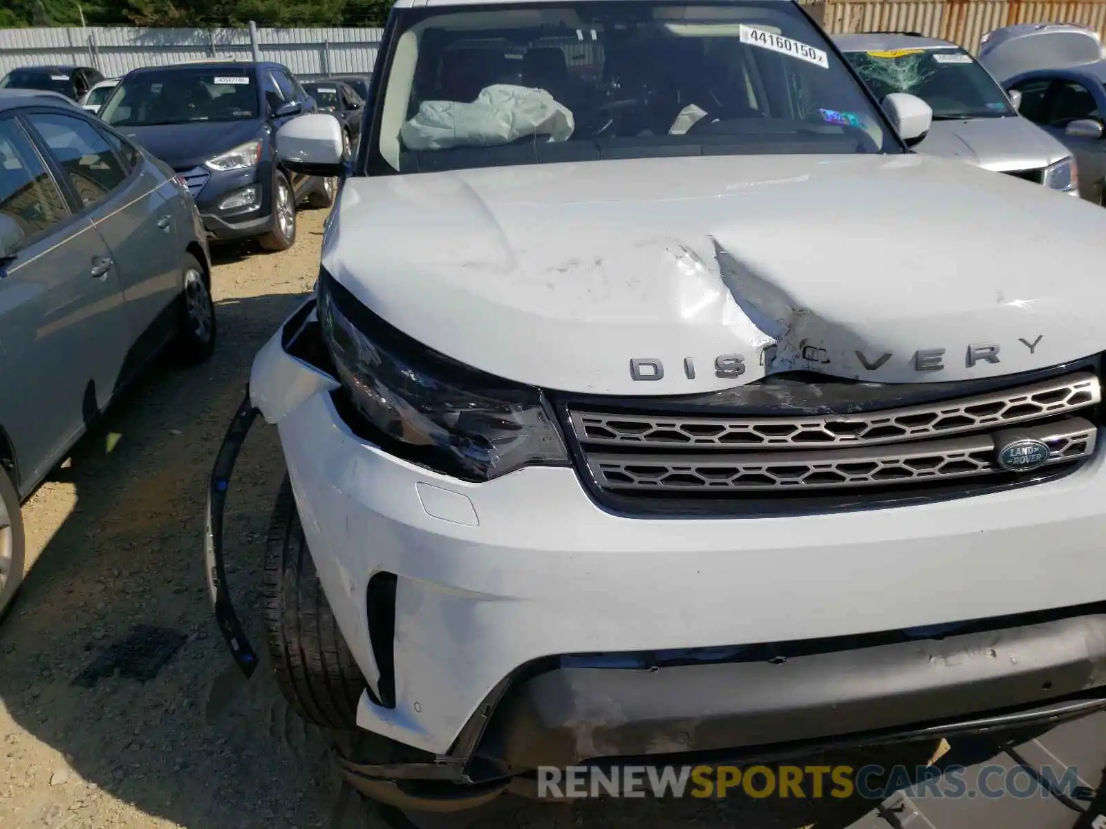 9 Photograph of a damaged car SALRG2RV3L2430345 LAND ROVER DISCOVERY 2020