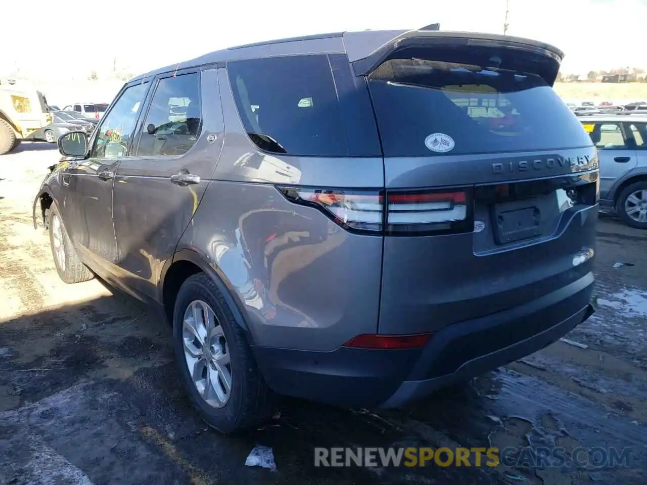 3 Photograph of a damaged car SALRG2RV3L2432015 LAND ROVER DISCOVERY 2020