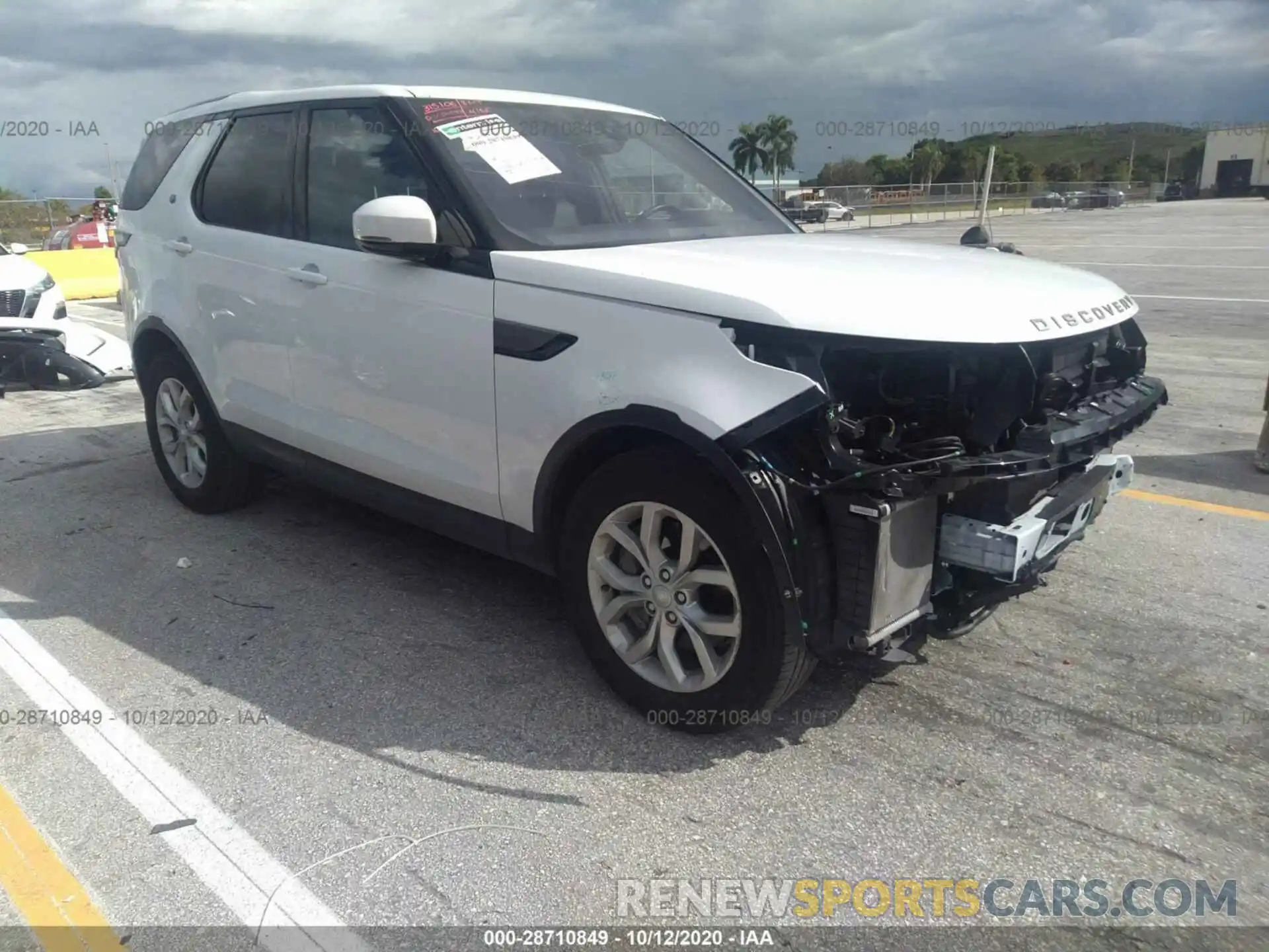 1 Photograph of a damaged car SALRG2RV4L2422688 LAND ROVER DISCOVERY 2020