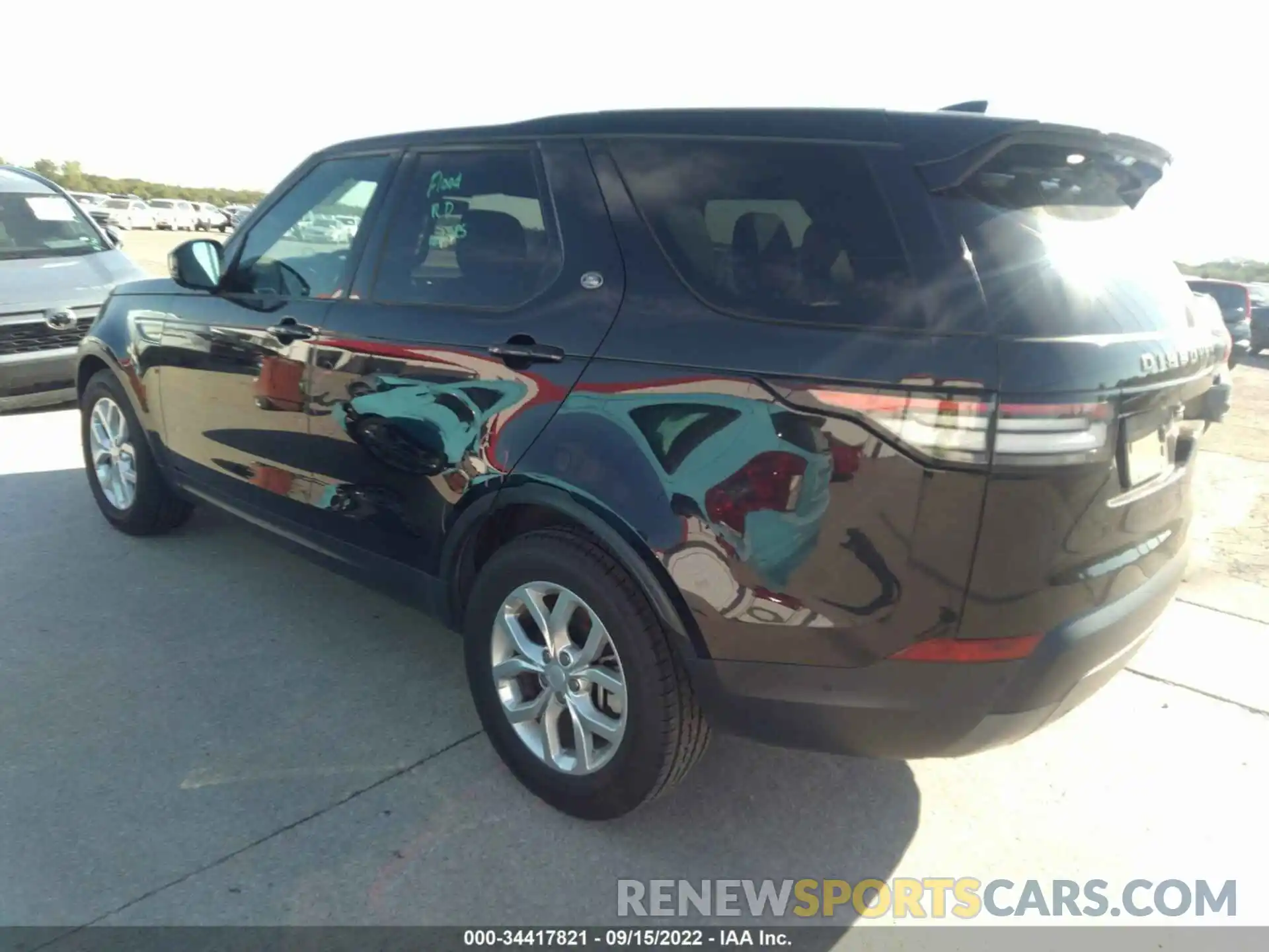 3 Photograph of a damaged car SALRG2RV4L2423193 LAND ROVER DISCOVERY 2020