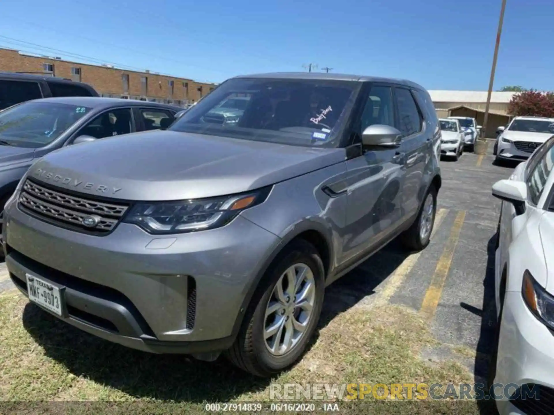 8 Photograph of a damaged car SALRG2RV5L2425129 LAND ROVER DISCOVERY 2020