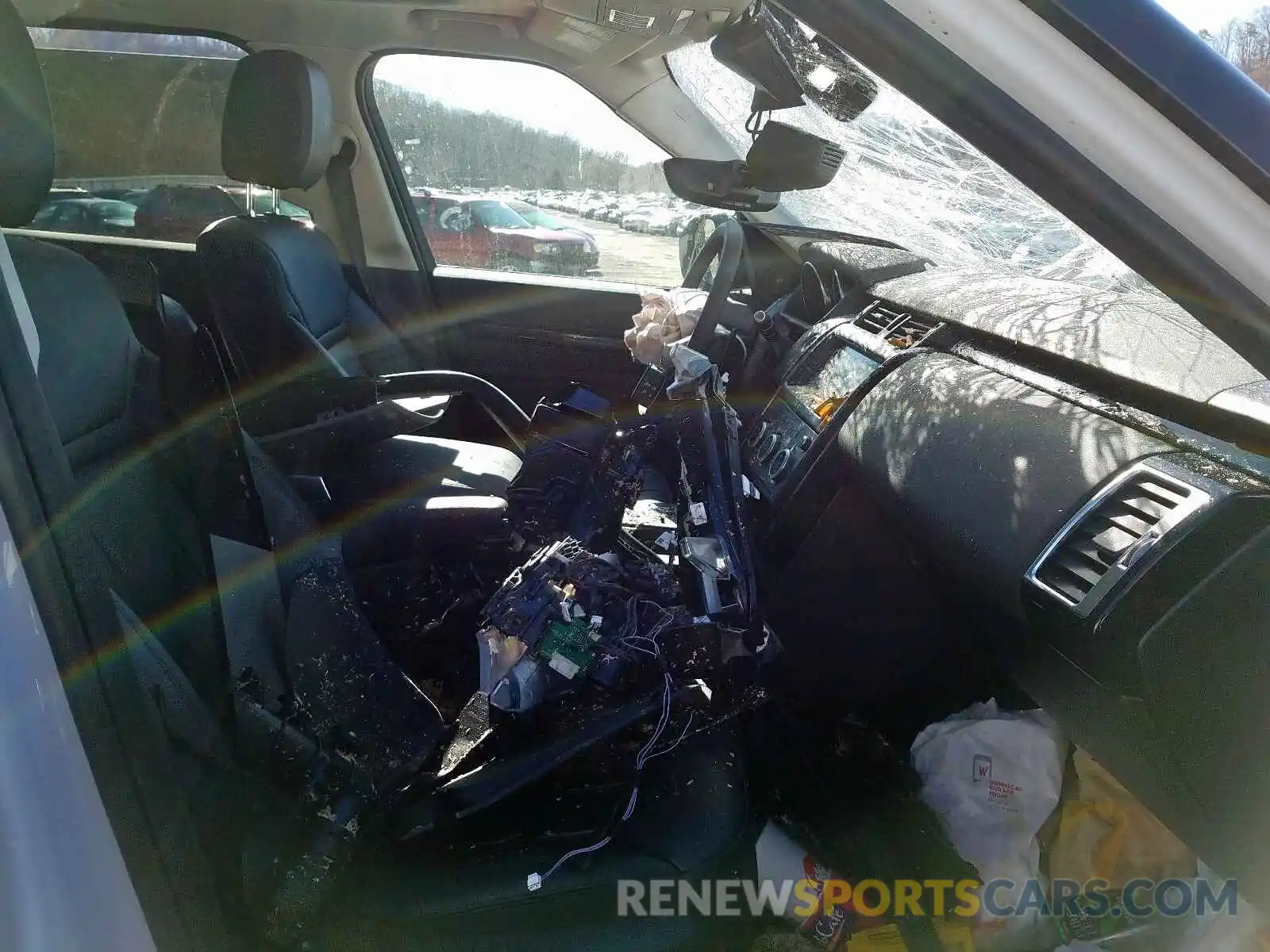 5 Photograph of a damaged car SALRG2RV5L2425244 LAND ROVER DISCOVERY 2020