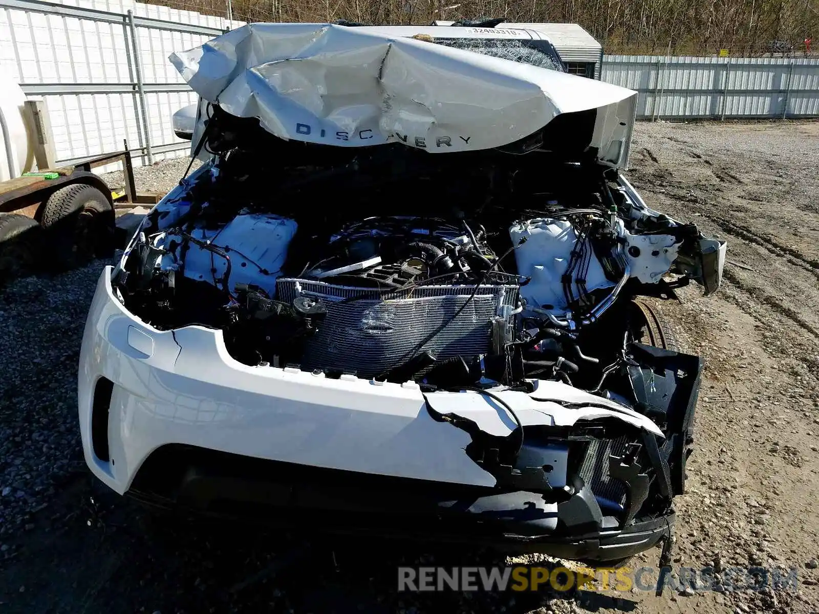 9 Photograph of a damaged car SALRG2RV5L2425244 LAND ROVER DISCOVERY 2020