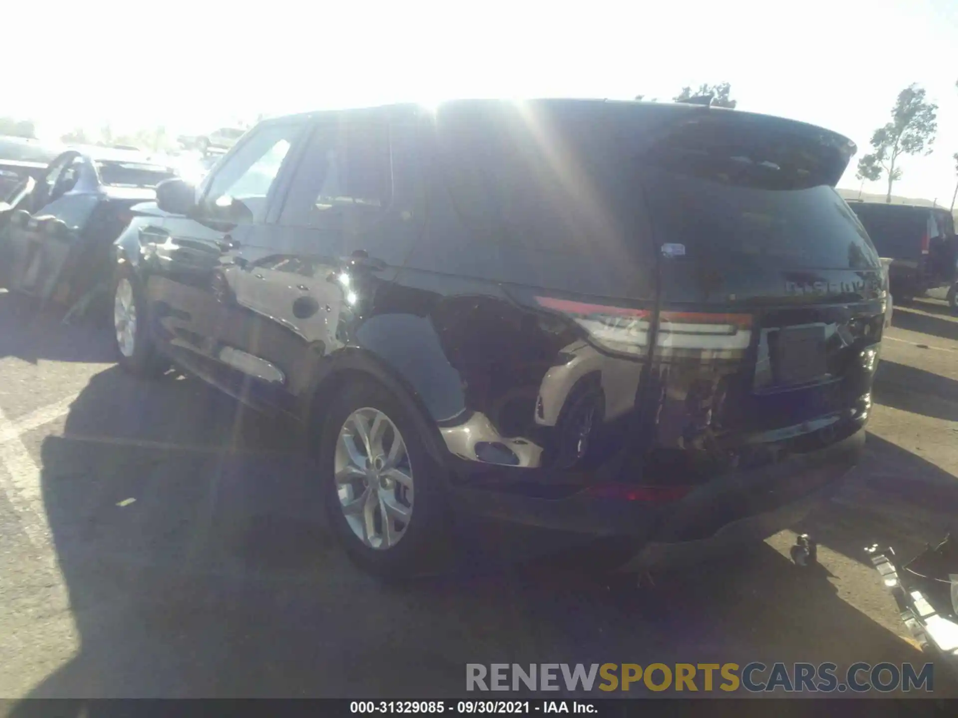 3 Photograph of a damaged car SALRG2RV5L2432470 LAND ROVER DISCOVERY 2020