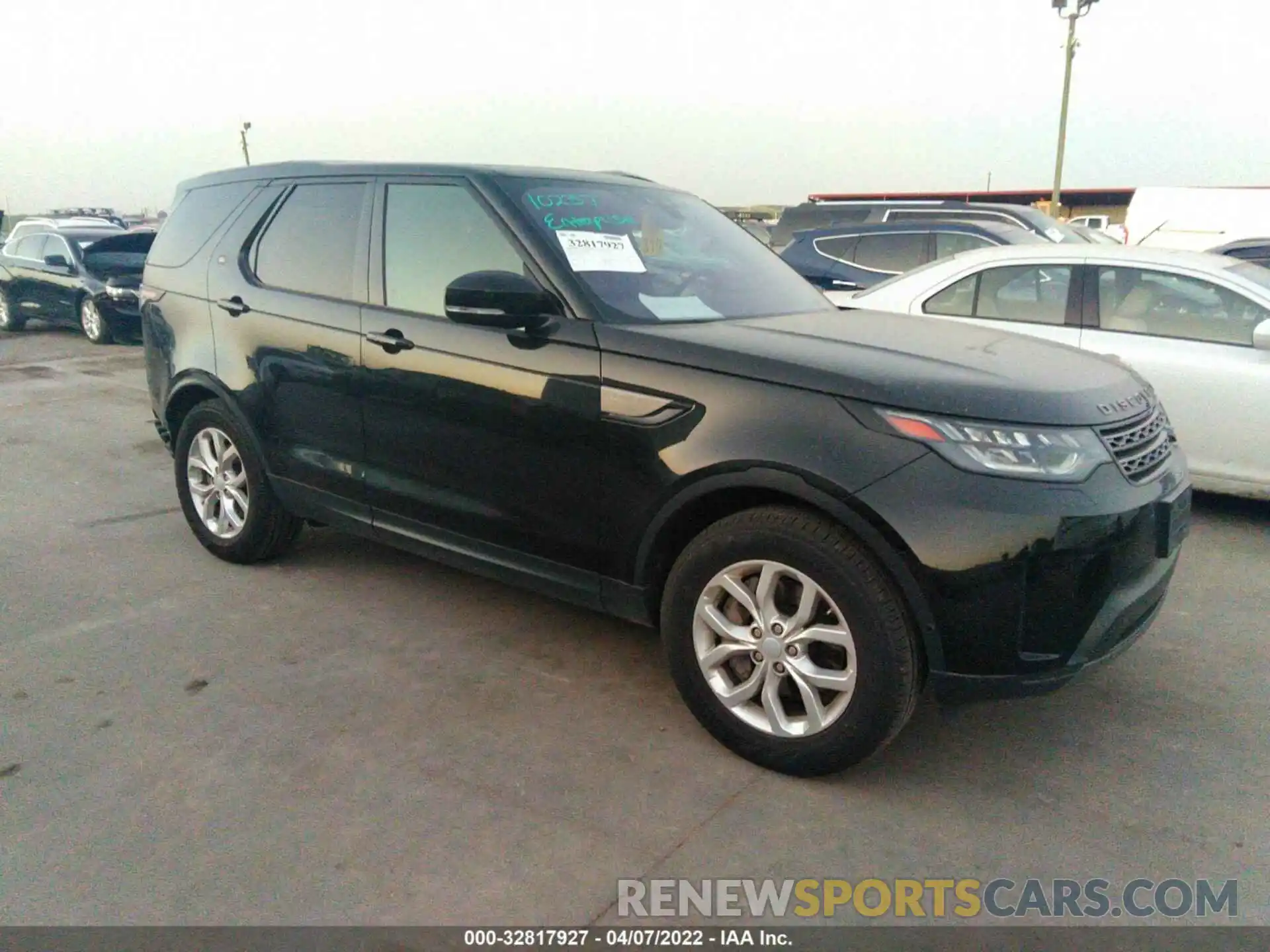 1 Photograph of a damaged car SALRG2RV6L2423356 LAND ROVER DISCOVERY 2020