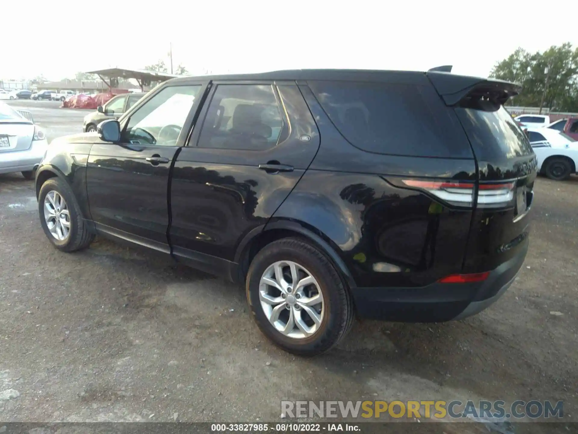 3 Photograph of a damaged car SALRG2RV6L2424216 LAND ROVER DISCOVERY 2020