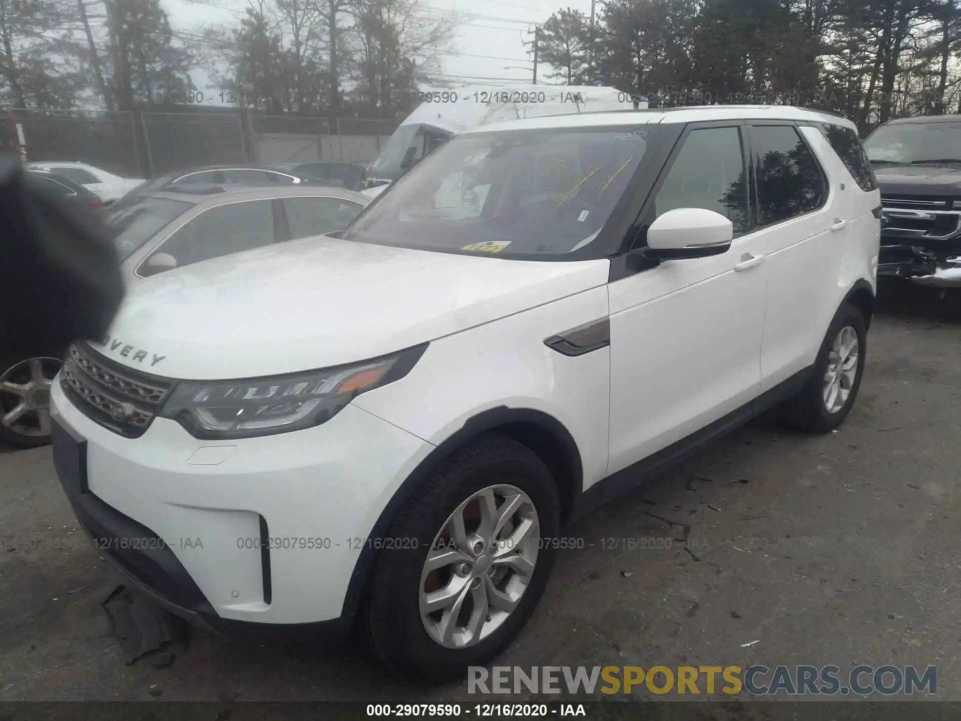 2 Photograph of a damaged car SALRG2RV7L2425164 LAND ROVER DISCOVERY 2020